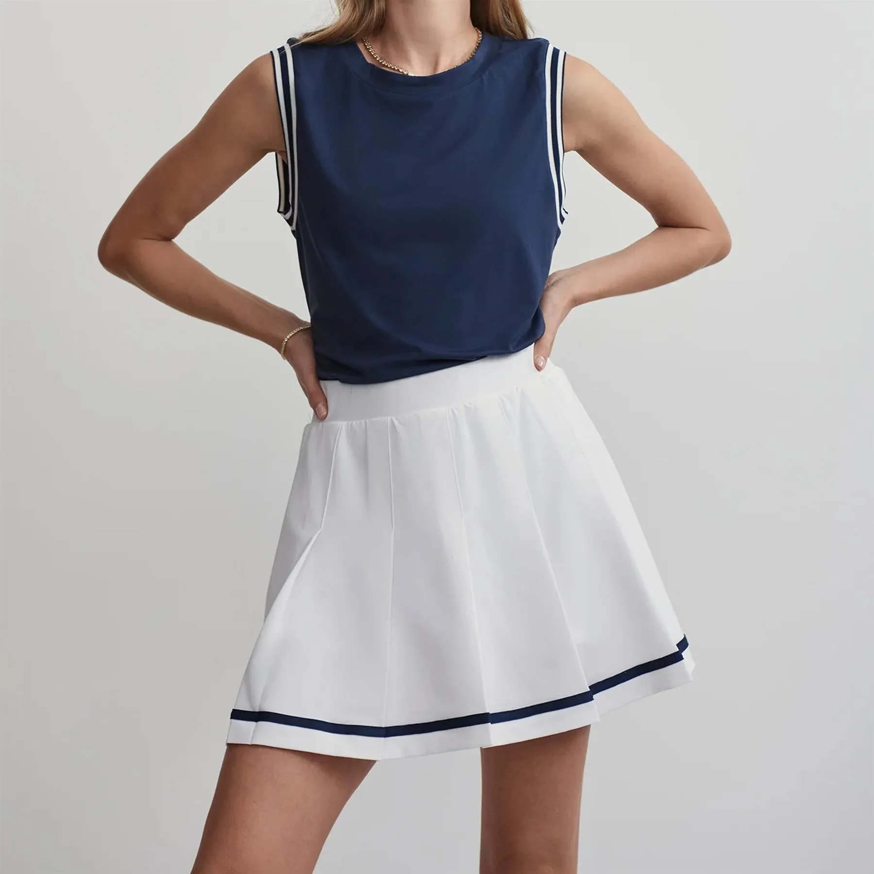 Clarendhon High Rise 16 Inch Skort White