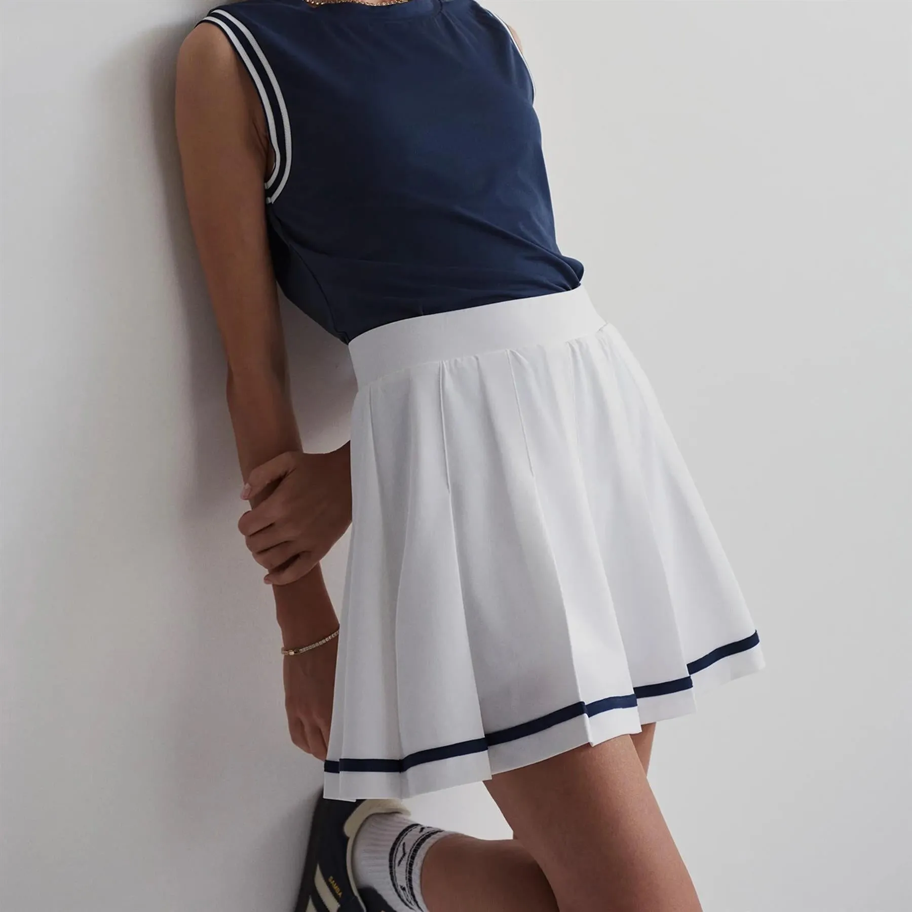 Clarendhon High Rise 16 Inch Skort White