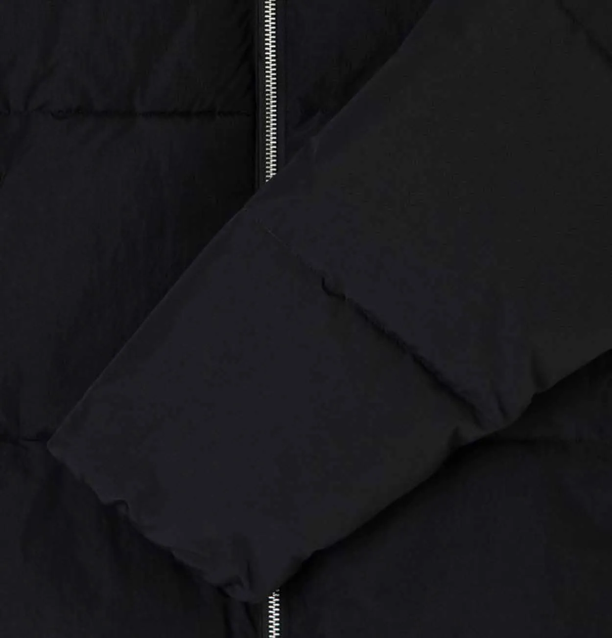EDWIN Puffer Jacket in Black