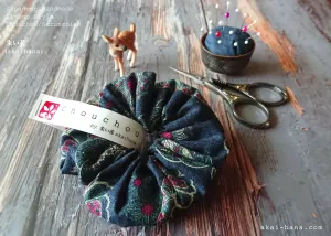 Japanese Handmade Kimono style Scrunchies, Vintage Floral, Indigo Blue, scjf0045
