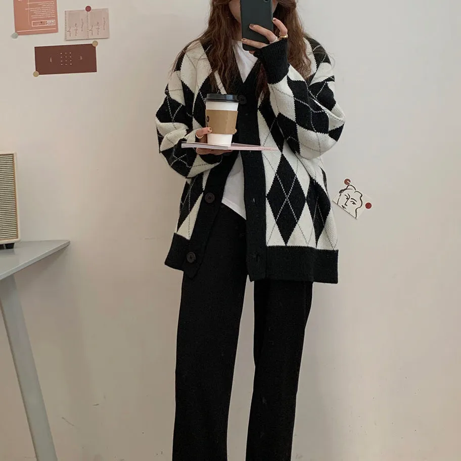 KittenAlarm - Loose Argyle Pattern V-Neck Cardigan Sweater