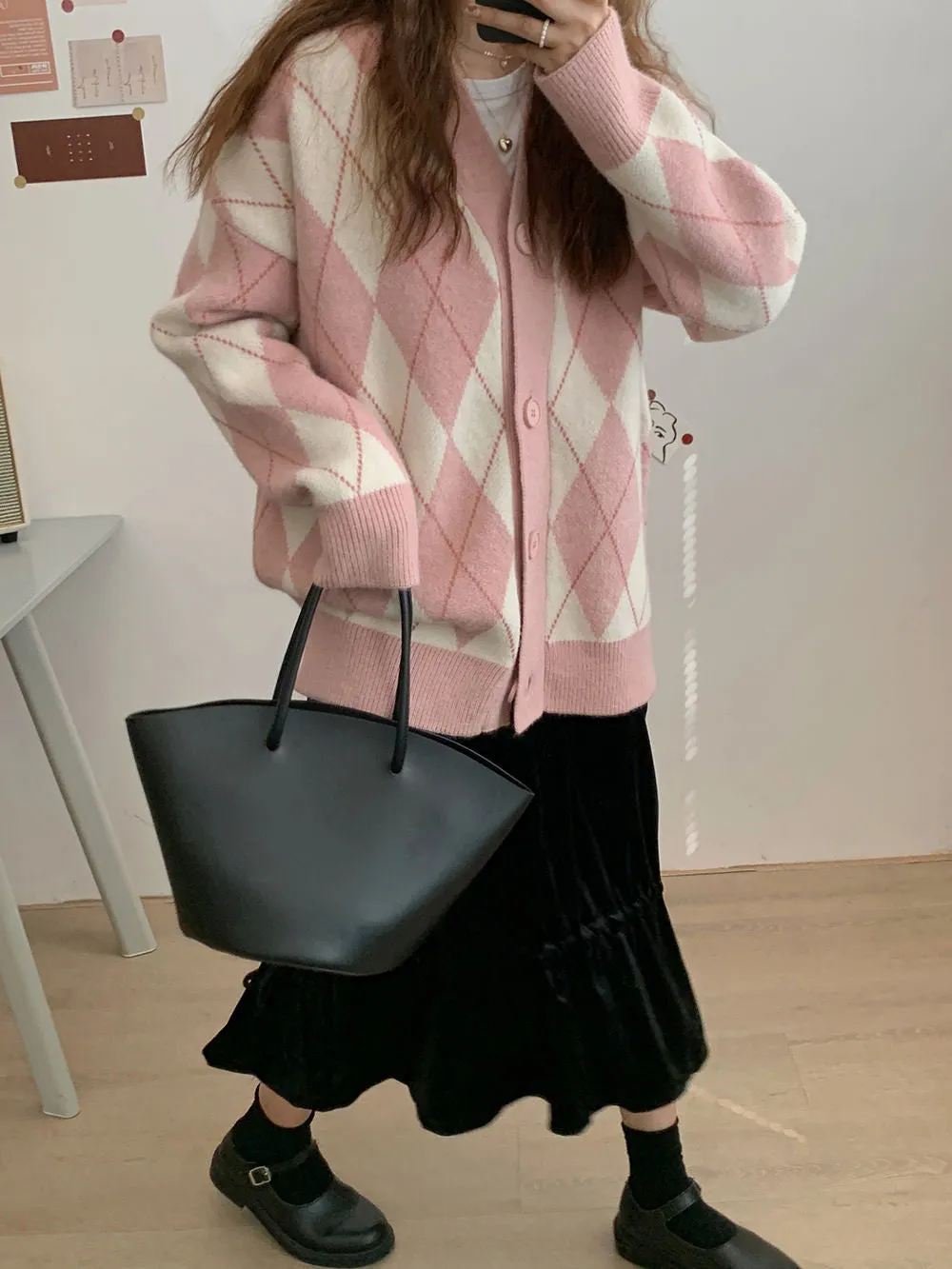 KittenAlarm - Loose Argyle Pattern V-Neck Cardigan Sweater