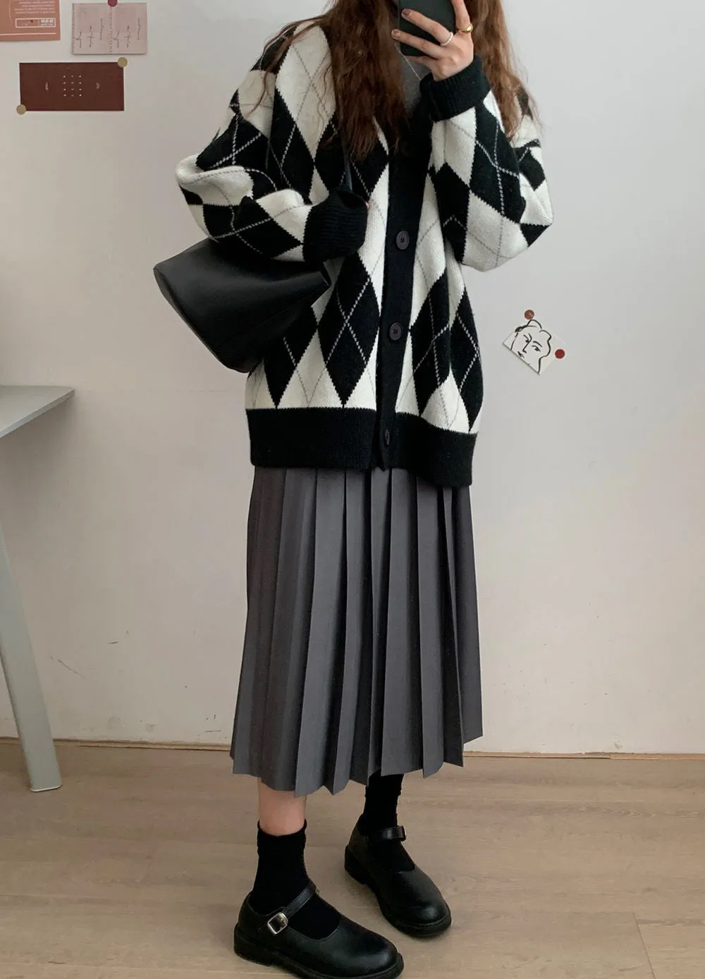 KittenAlarm - Loose Argyle Pattern V-Neck Cardigan Sweater