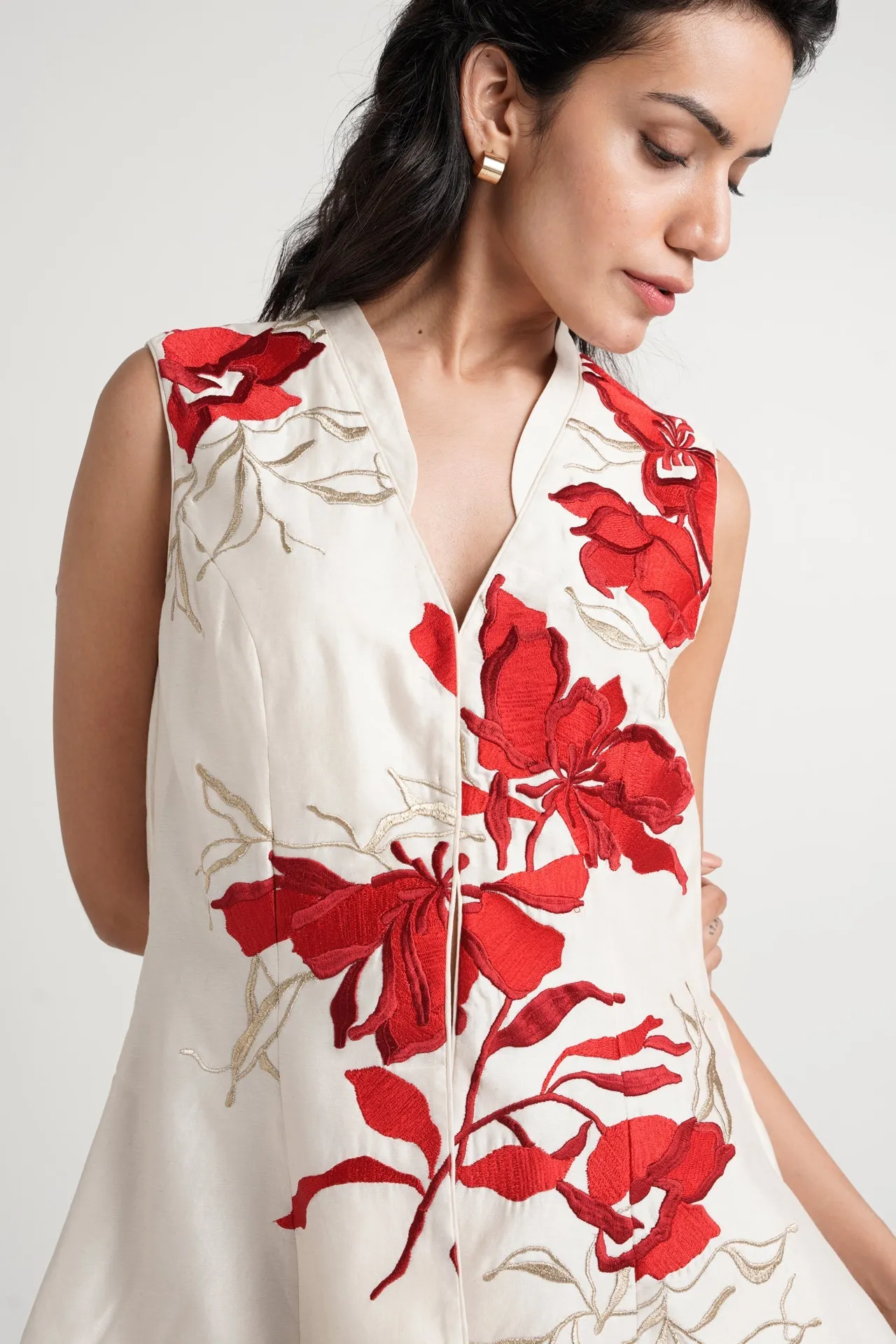 Kubra - Princess-fit Peplum Top   Divided Skirt
