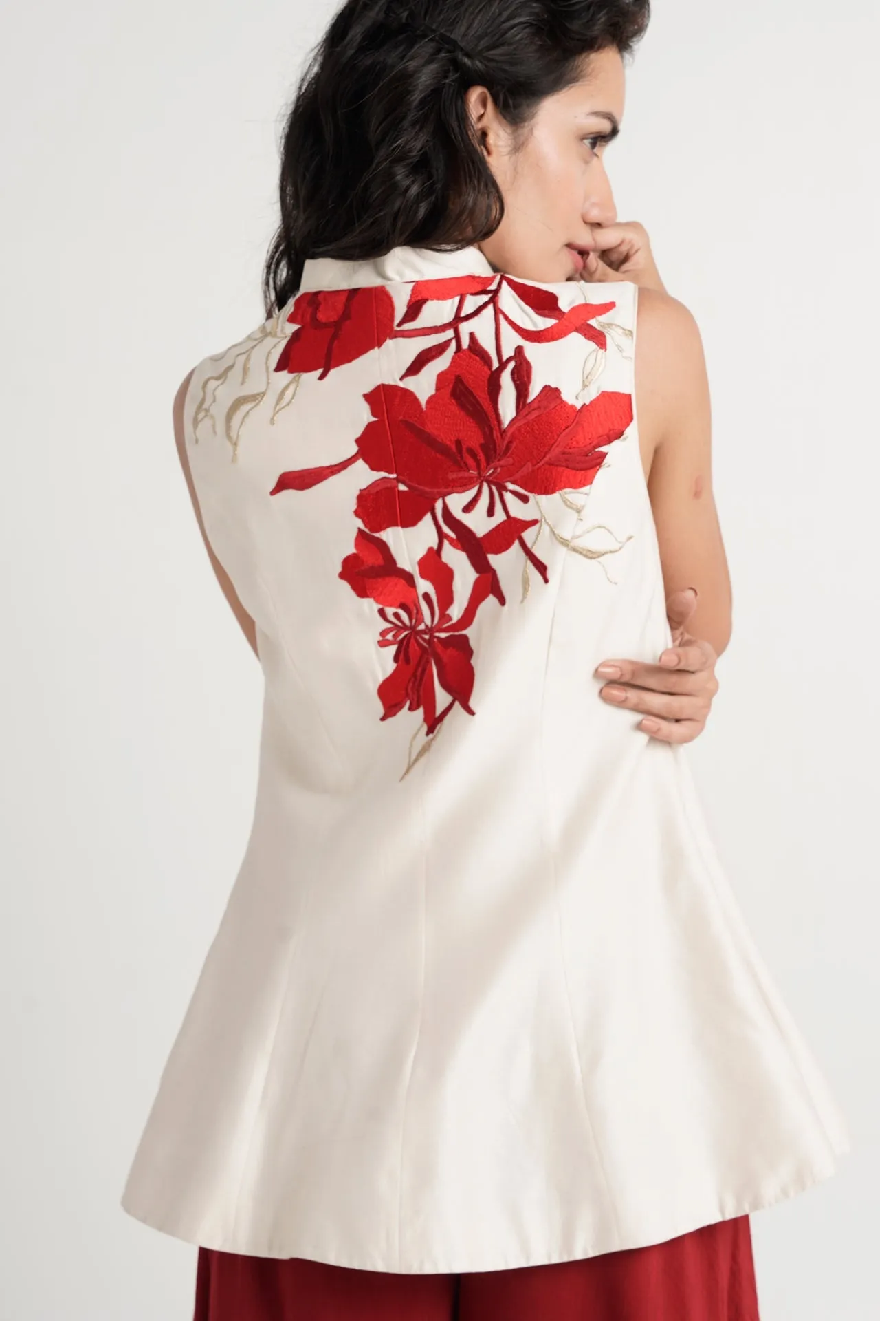 Kubra - Princess-fit Peplum Top   Divided Skirt