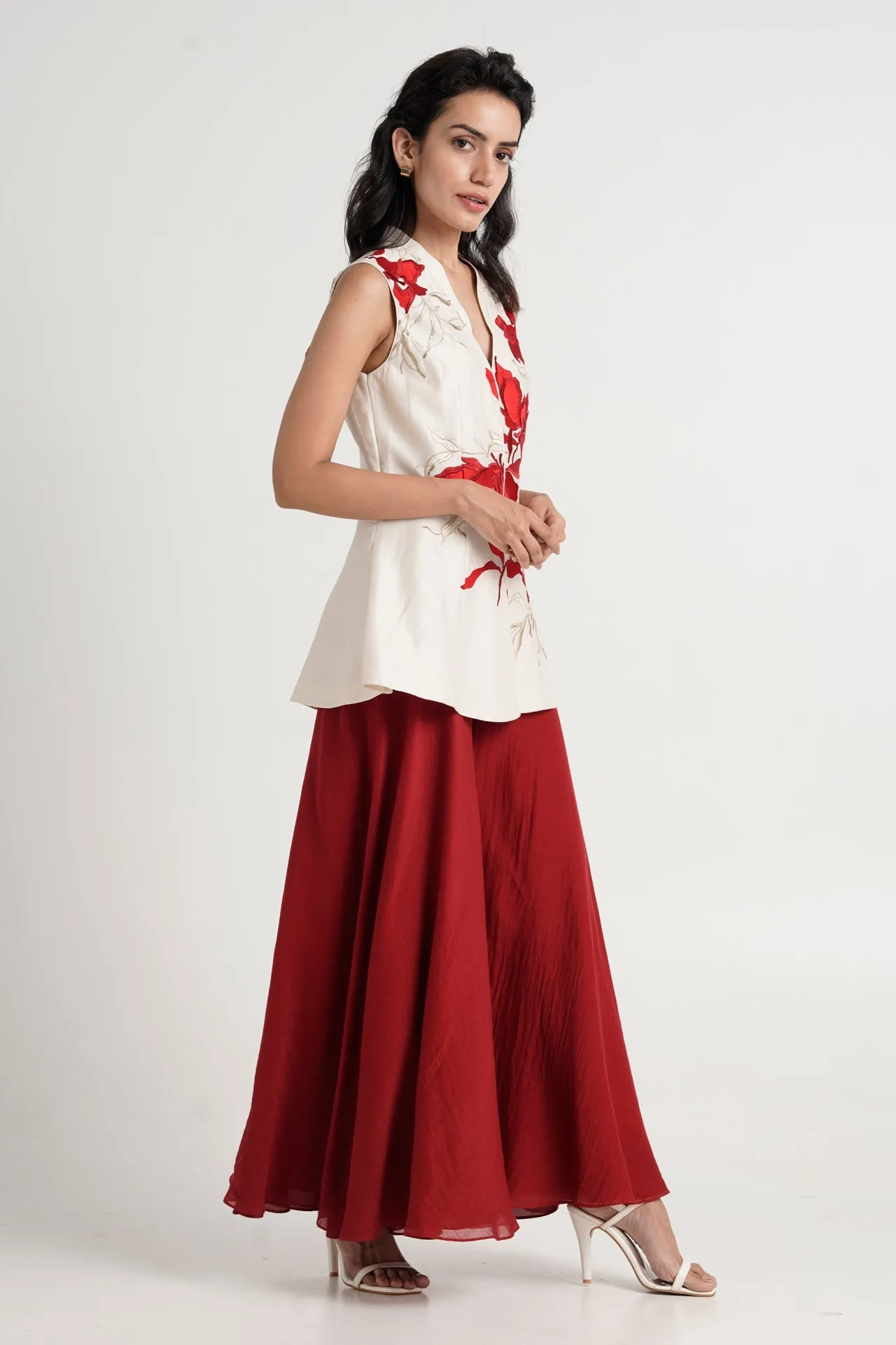 Kubra - Princess-fit Peplum Top   Divided Skirt
