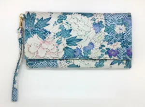 Kuukou Folding Wristlet Clutch 5078H