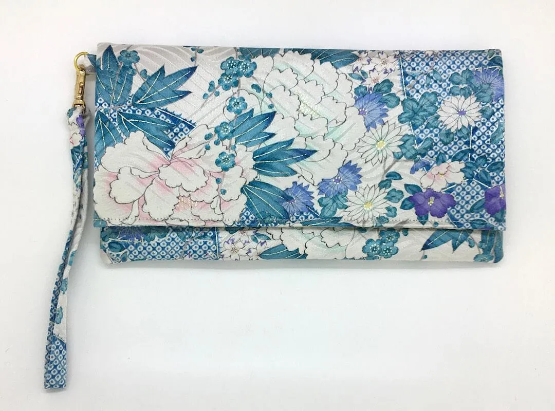 Kuukou Folding Wristlet Clutch 5078H