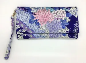 Kuukou Folding Wristlet Clutch 5156D