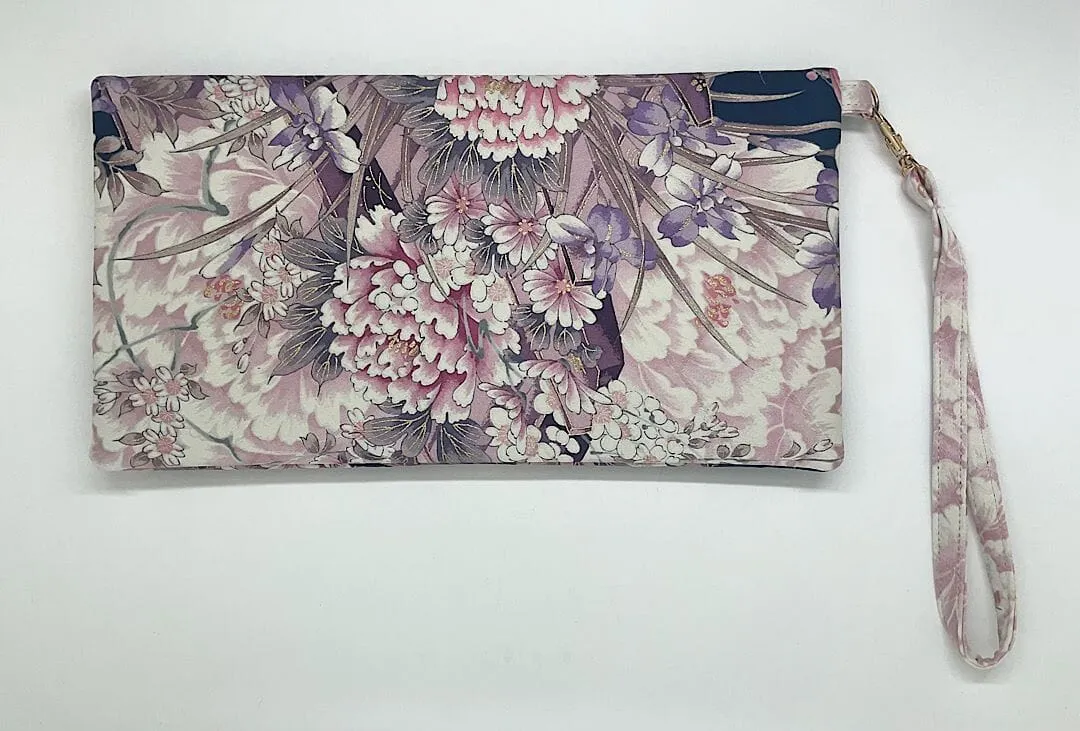 Kuukou Folding Wristlet Clutch 5231H