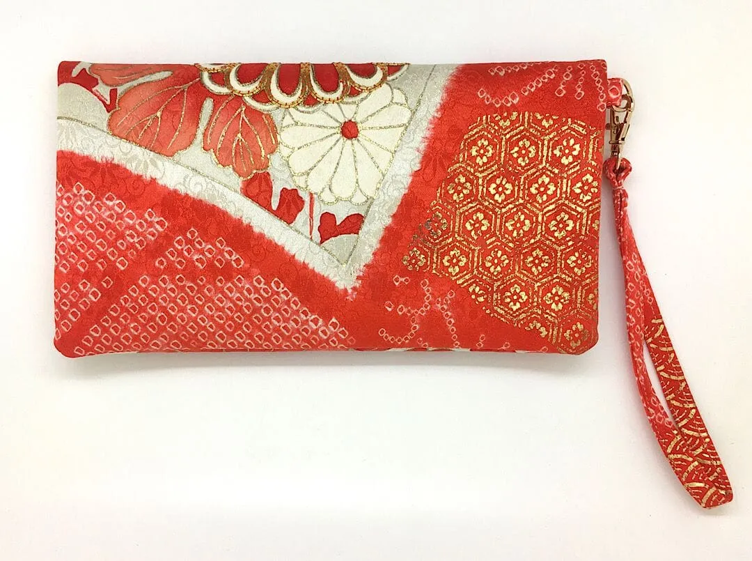 Kuukou Folding Wristlet Clutch 5388F