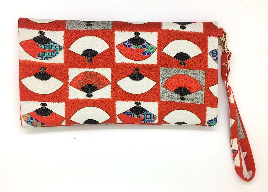 Kuukou Folding Wristlet Clutch 5455P