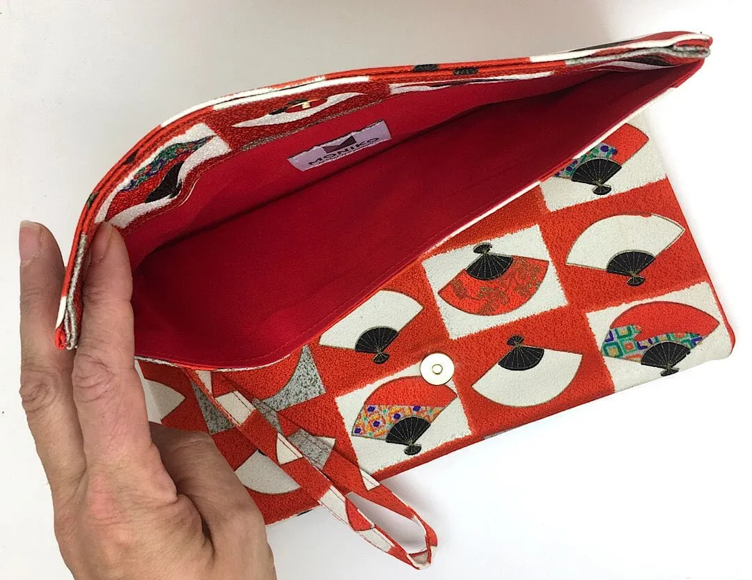 Kuukou Folding Wristlet Clutch 5455P