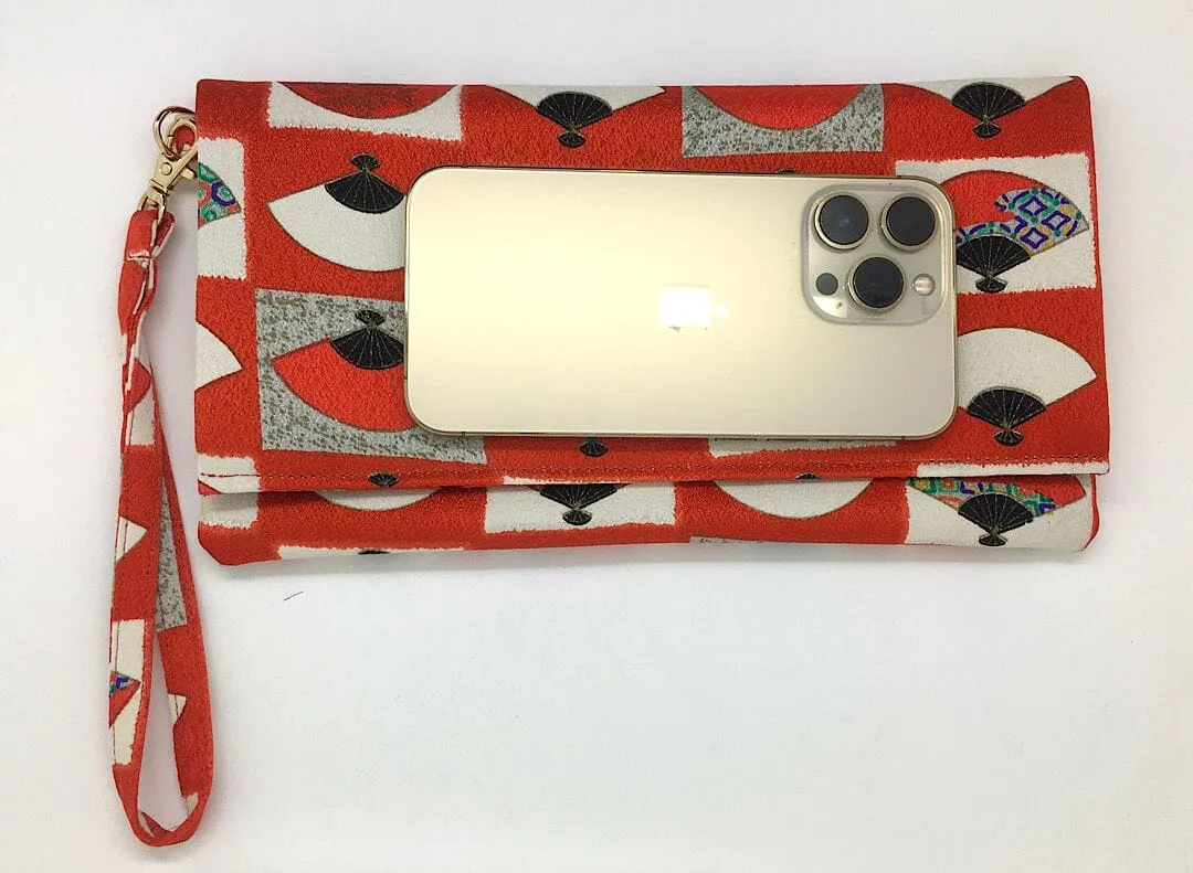 Kuukou Folding Wristlet Clutch 5455P