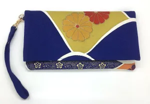 Kuukou Folding Wristlet Clutch 5508C