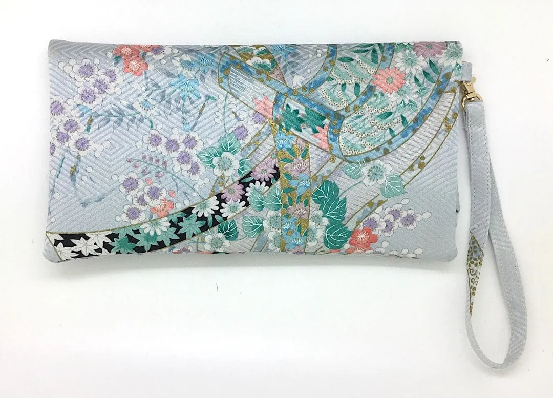 Kuukou Folding Wristlet Clutch 5536B