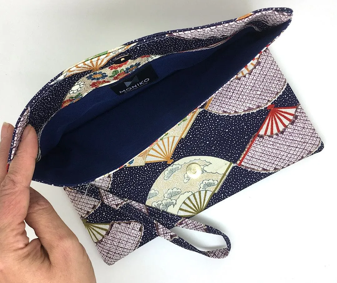 Kuukou Folding Wristlet Clutch 5570B