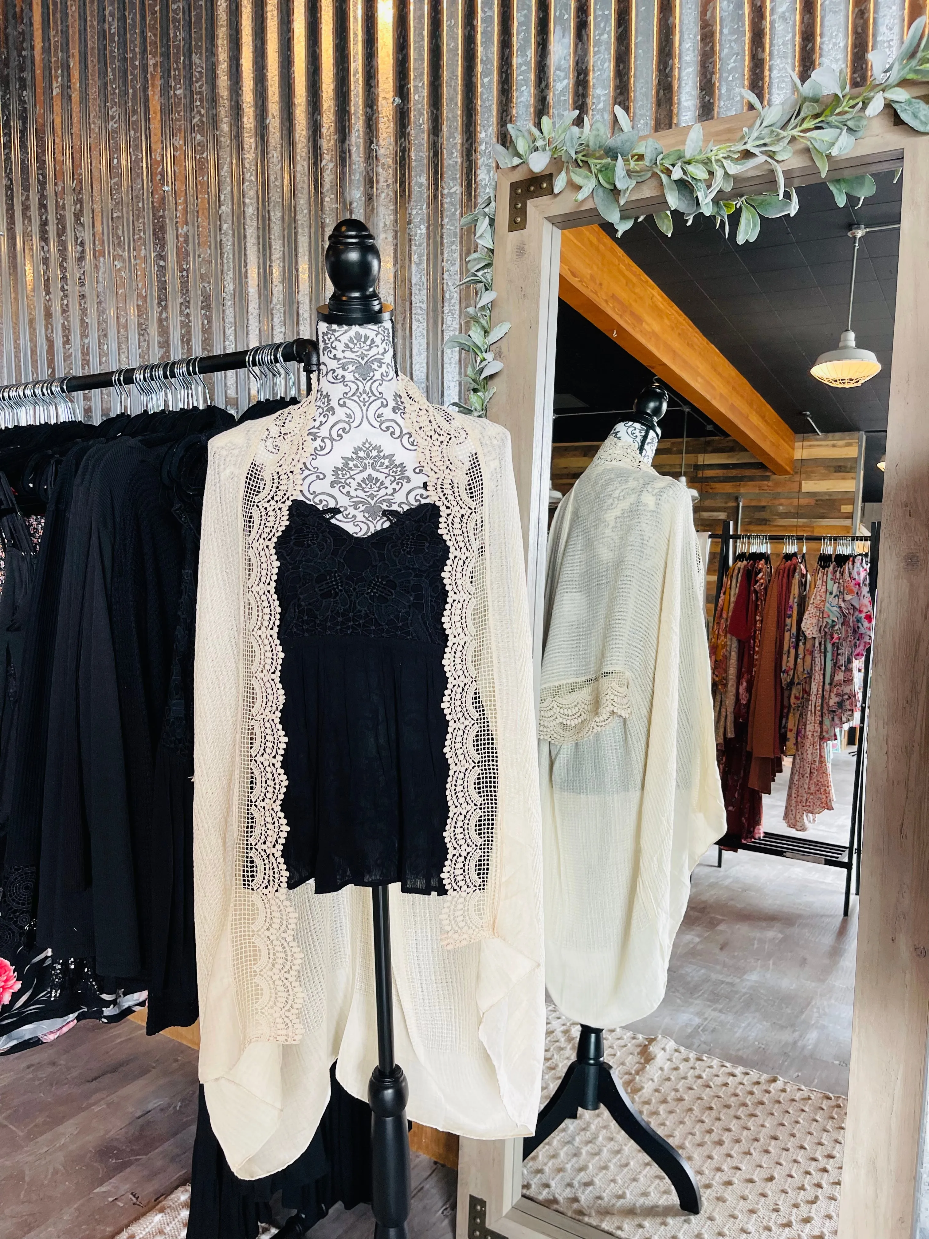 Lexi Vintage Lace Kimono Cream