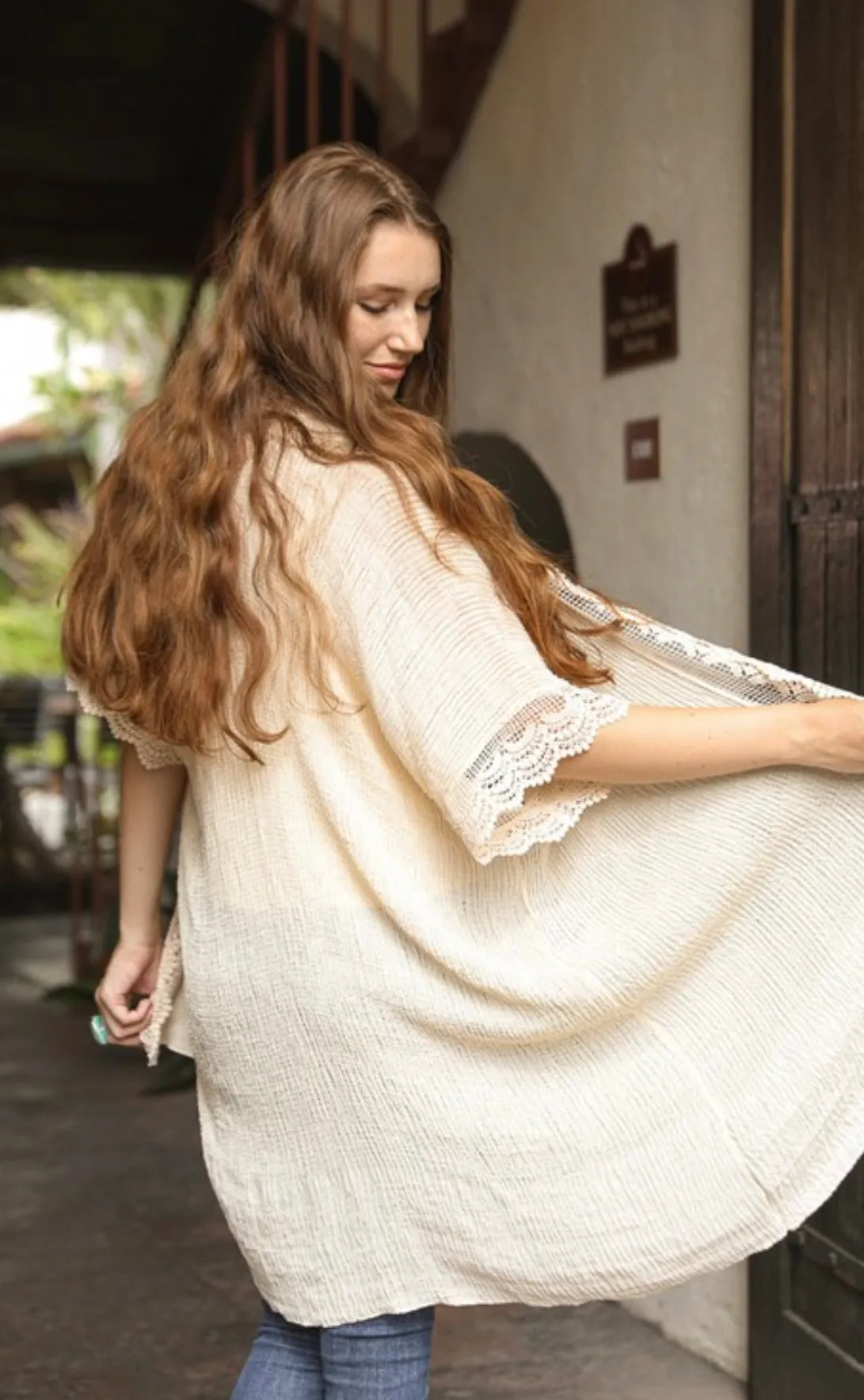 Lexi Vintage Lace Kimono Cream