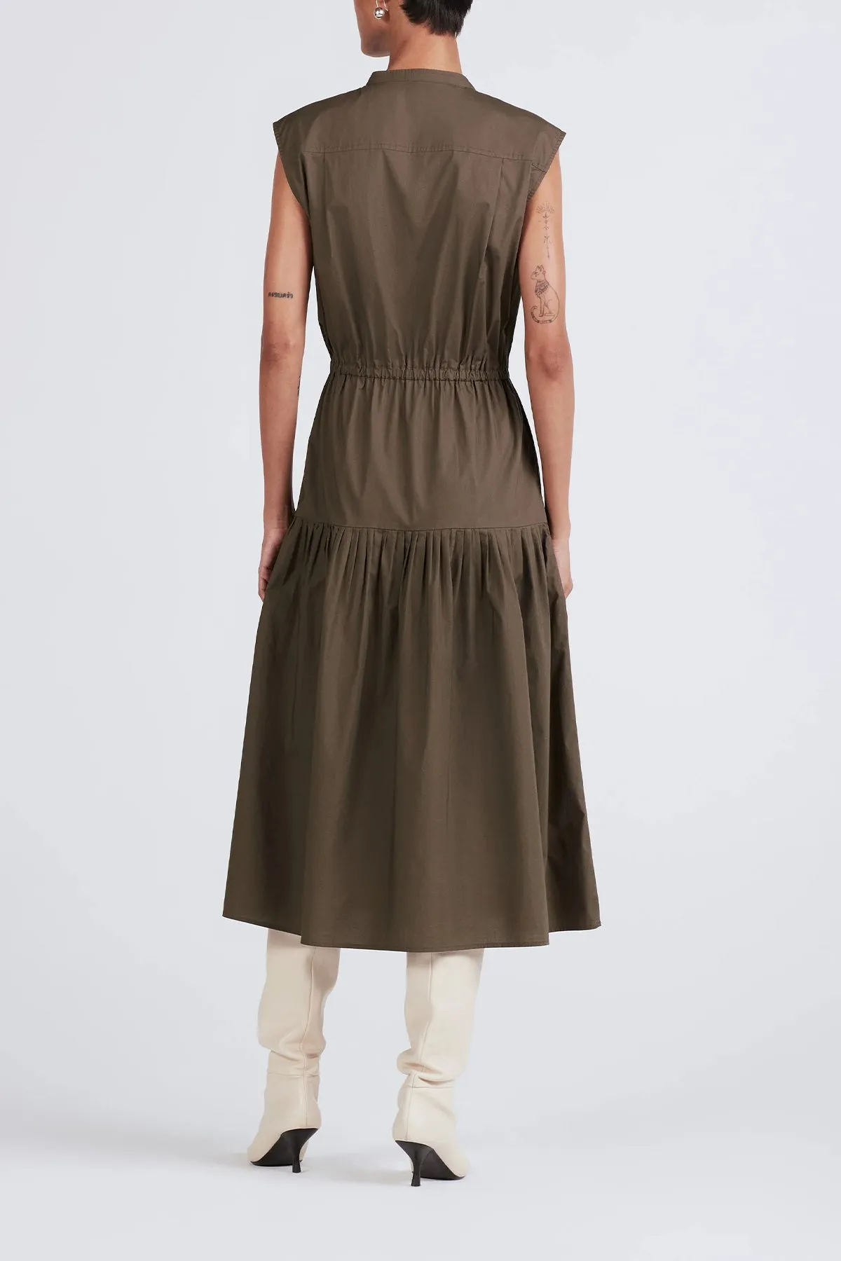 Margaret Waist Tie Sleeveless Midi Dress in Grape Leaf