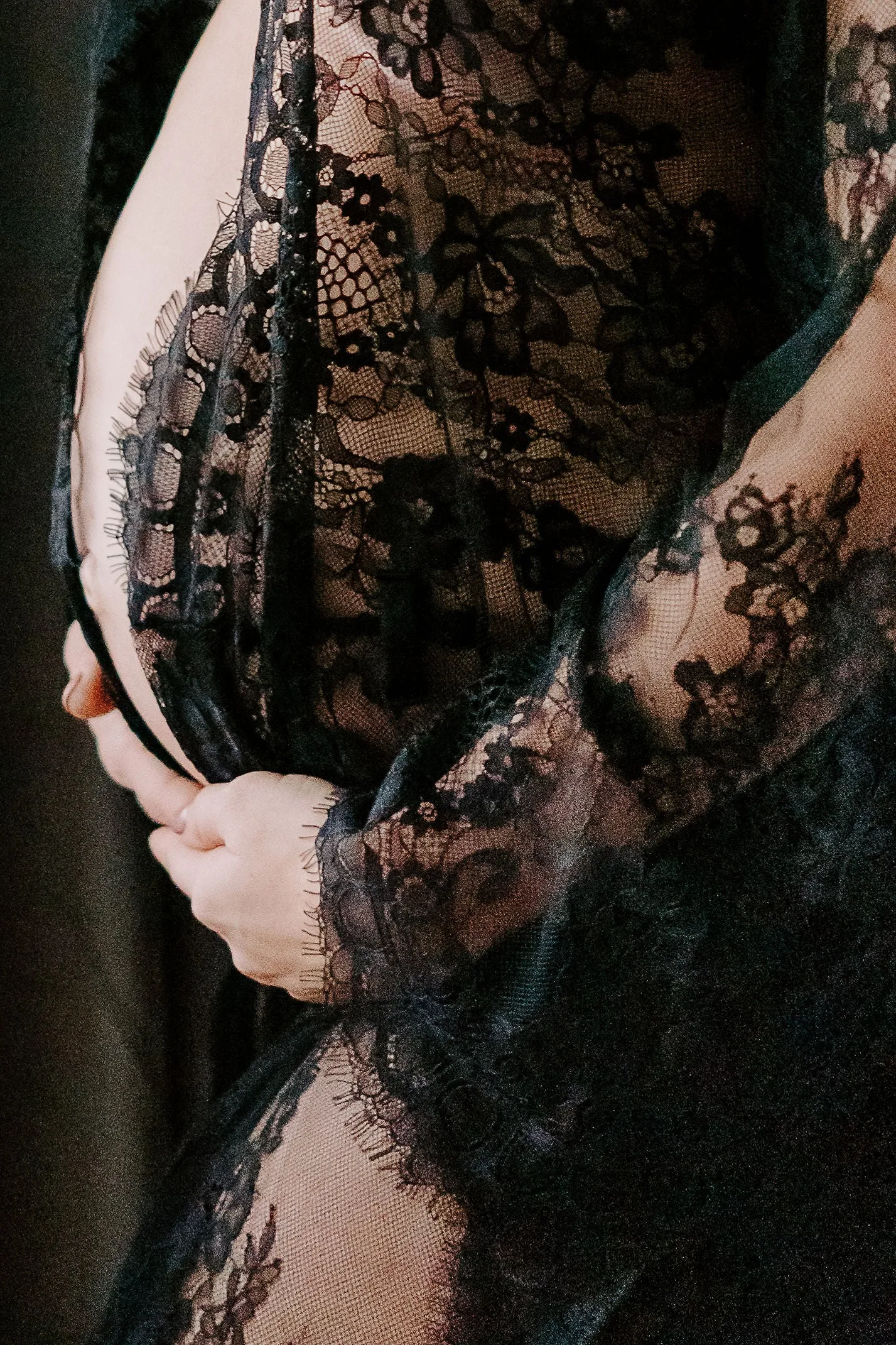 Maternity Black Lace Kimono Robe