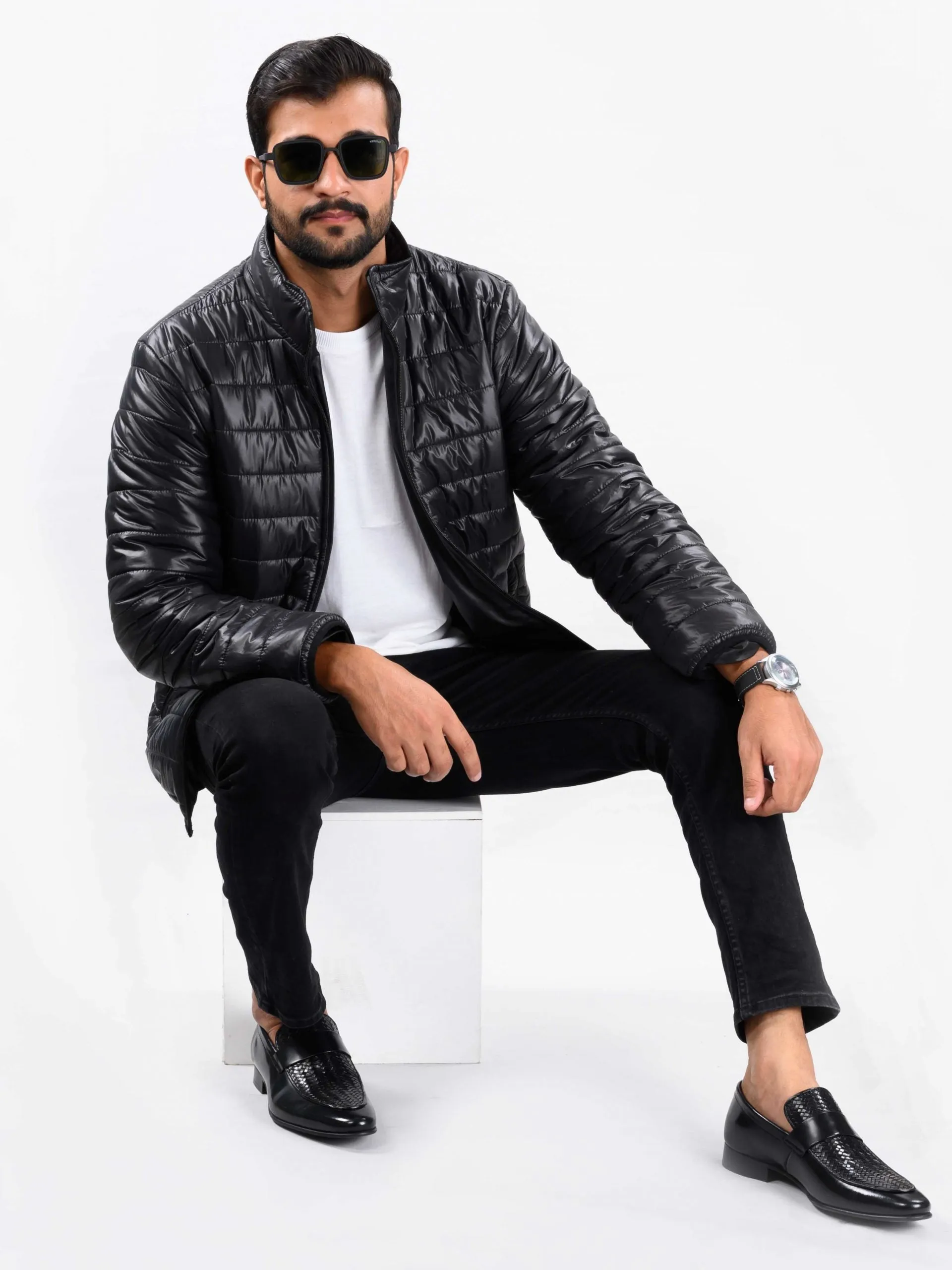 Men black Gillet Puffer full sleeves