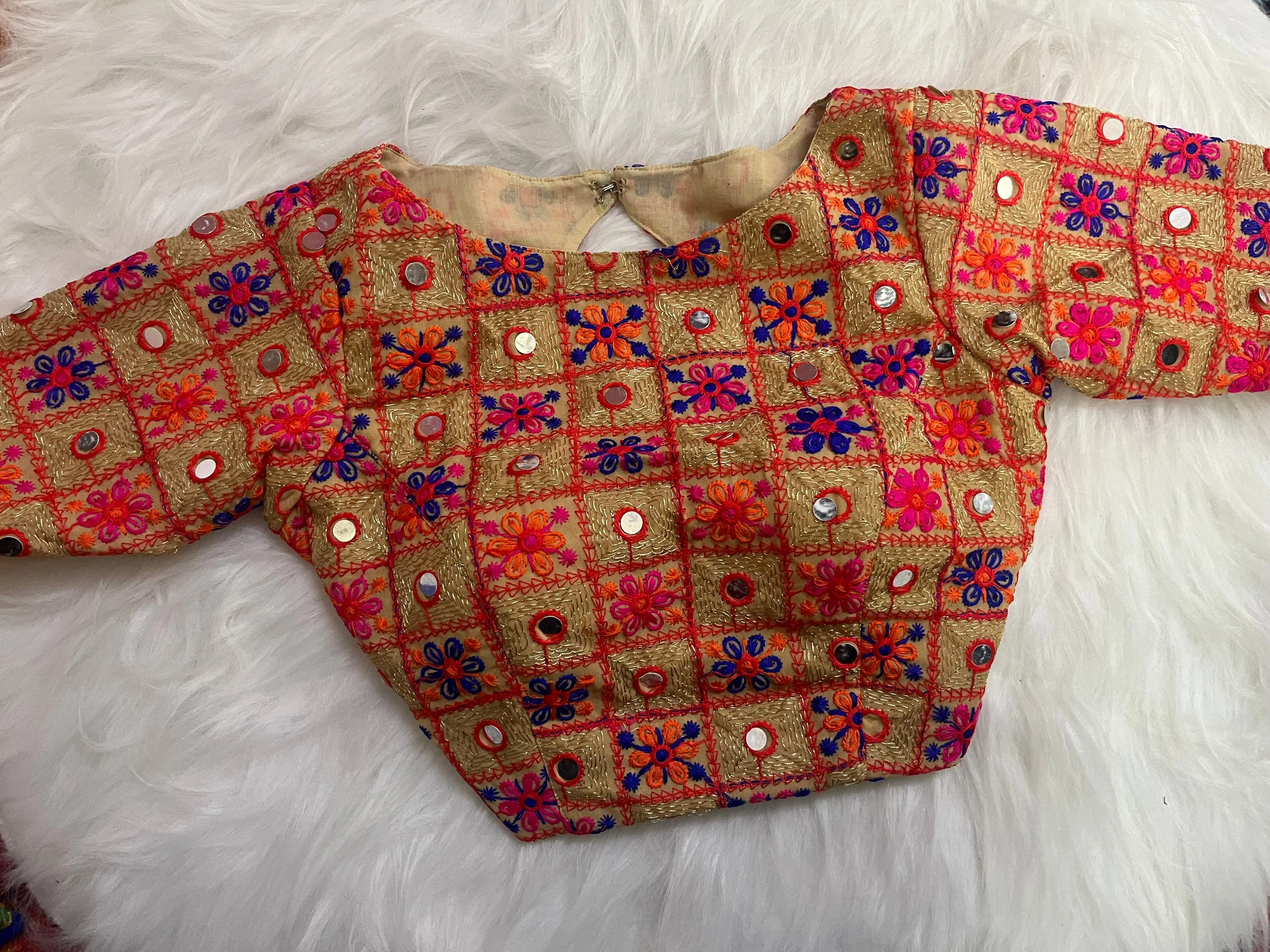 MULTICOLOR EMBROIDERY BLOUSE - BEIGE