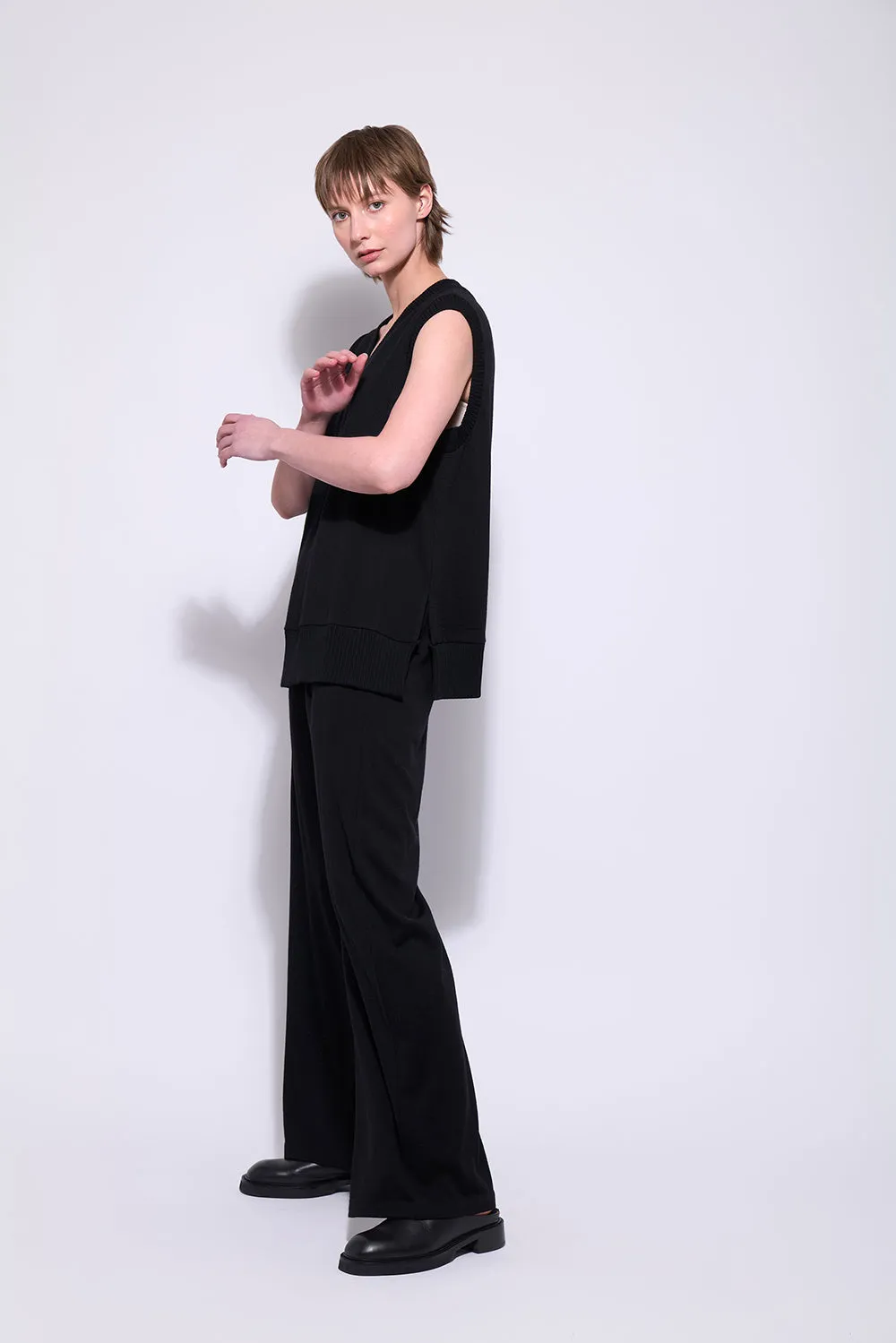 Neris Back Story Vest - Black
