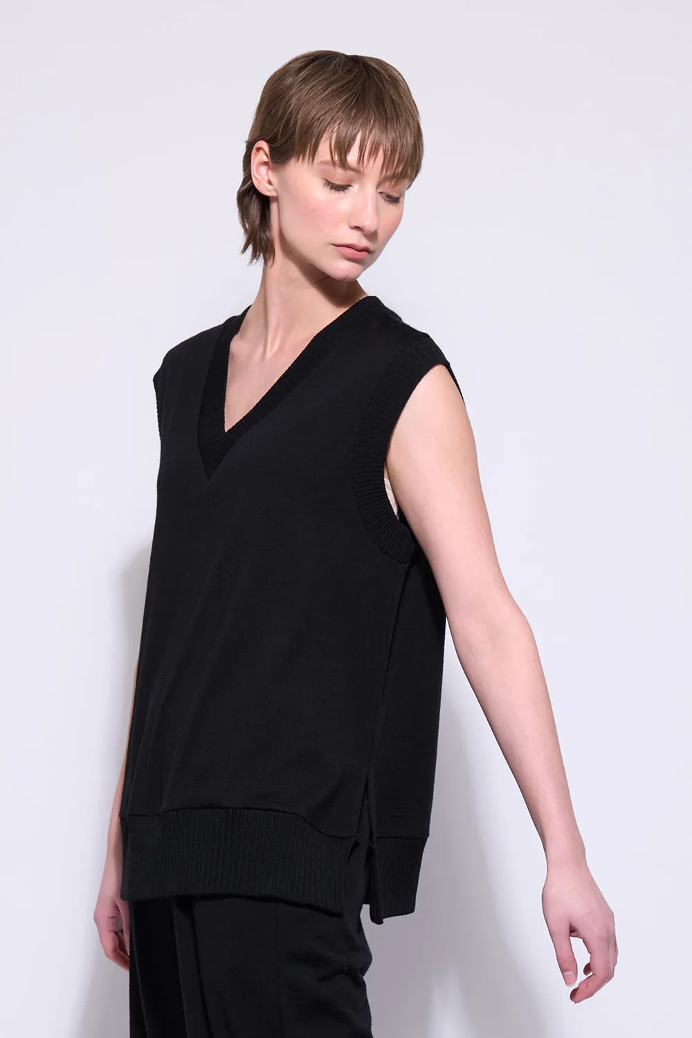 Neris Back Story Vest - Black