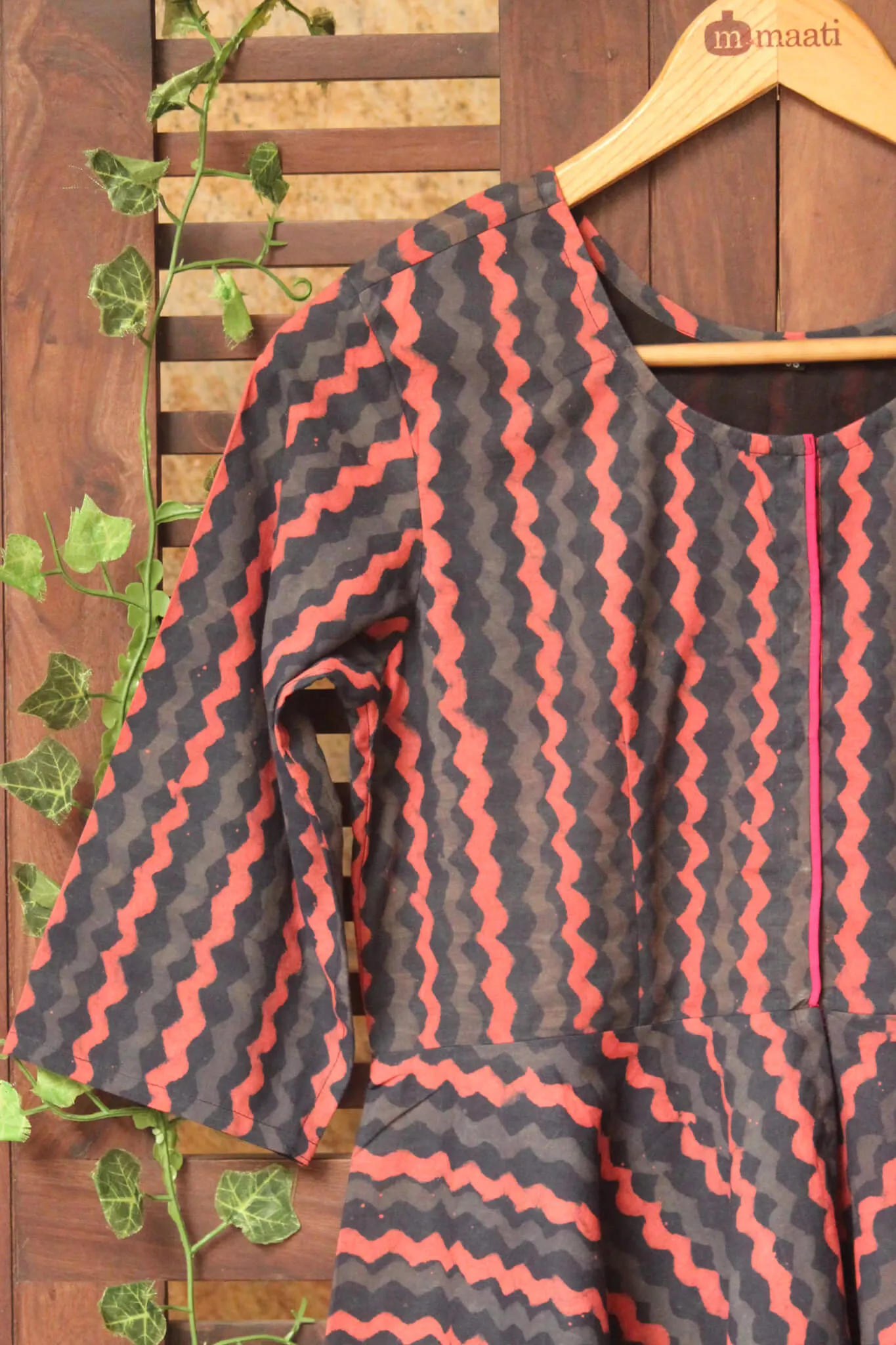PEPLUM FRONT OPEN TOP - INDIGO PINK BAGRU ZIGZAG