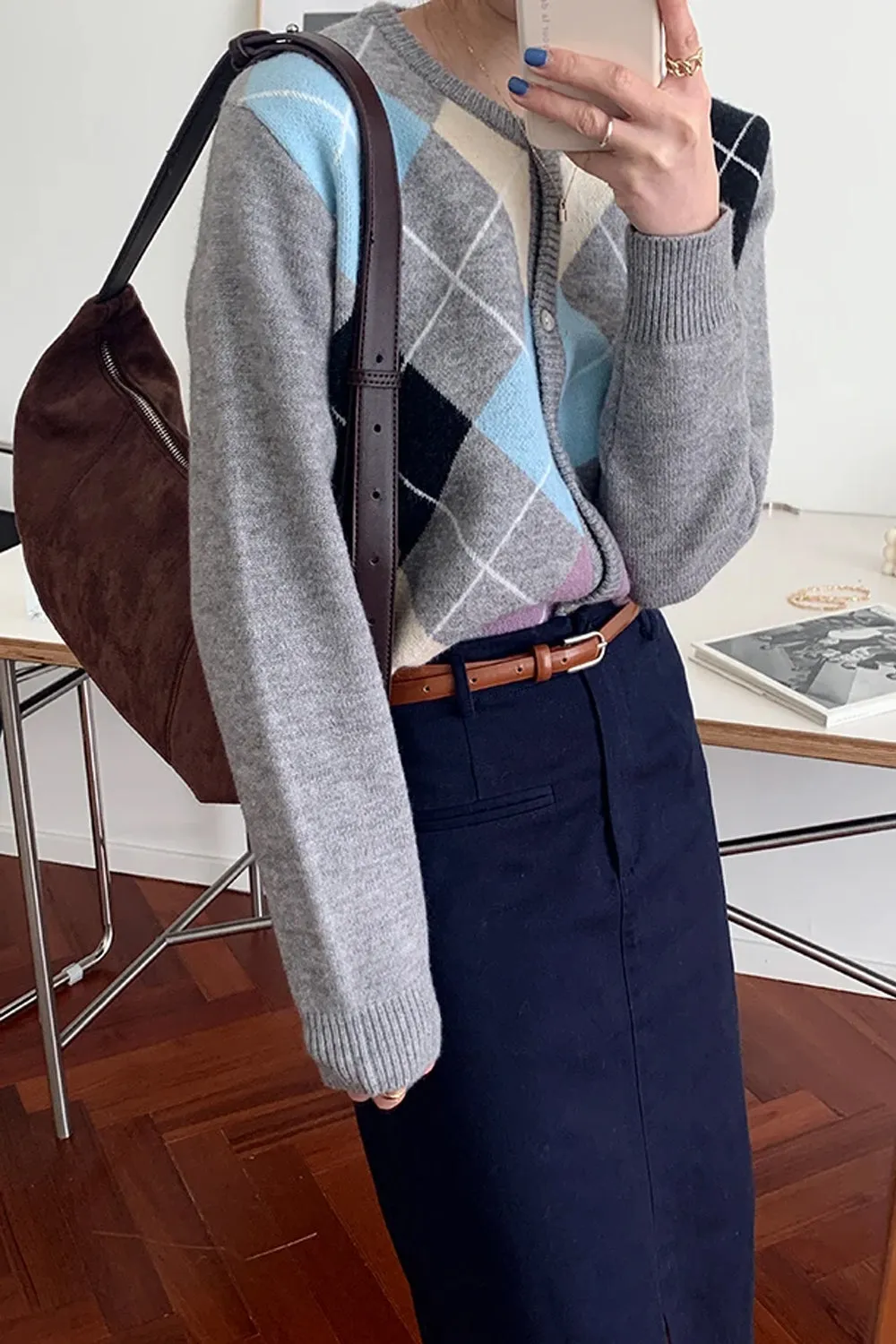 Round Neck Argyle Pattern Cardigan Sweater