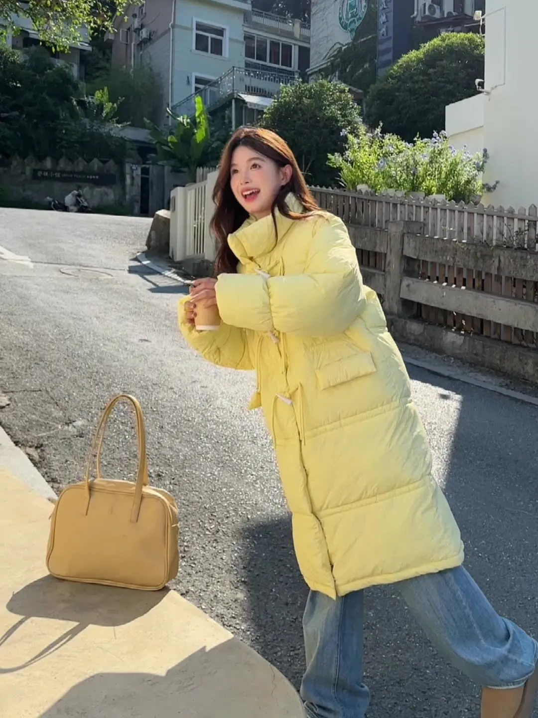 Stylish Women's Solid Puffer Jacket with Full-Zip and Hood