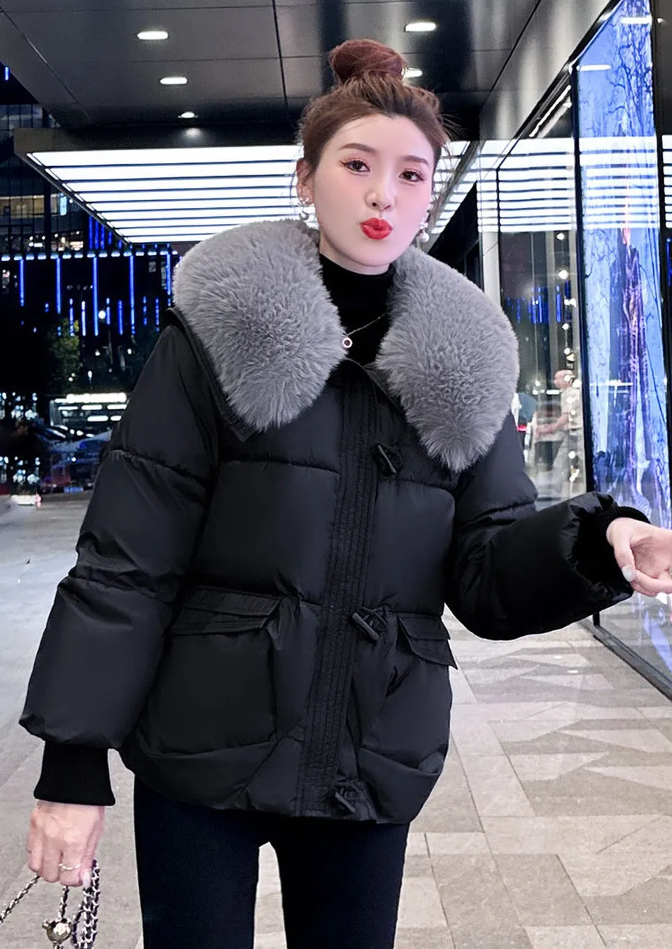 Thickened Waterproof Quilted Puffer Jacket for Women