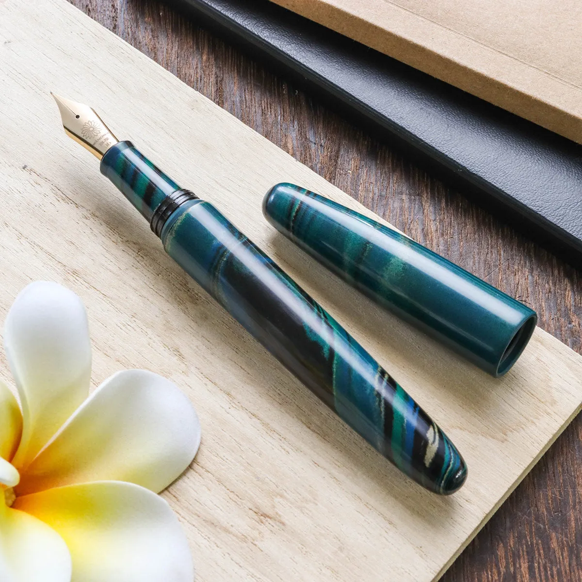 True Ebonite - Marble Green