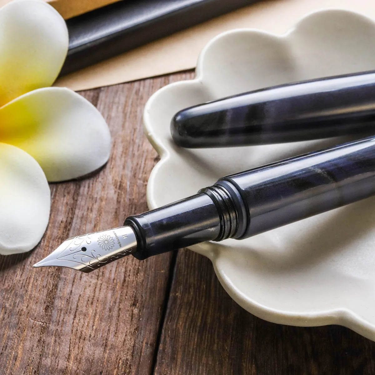 True Ebonite - Marble Purple Gray