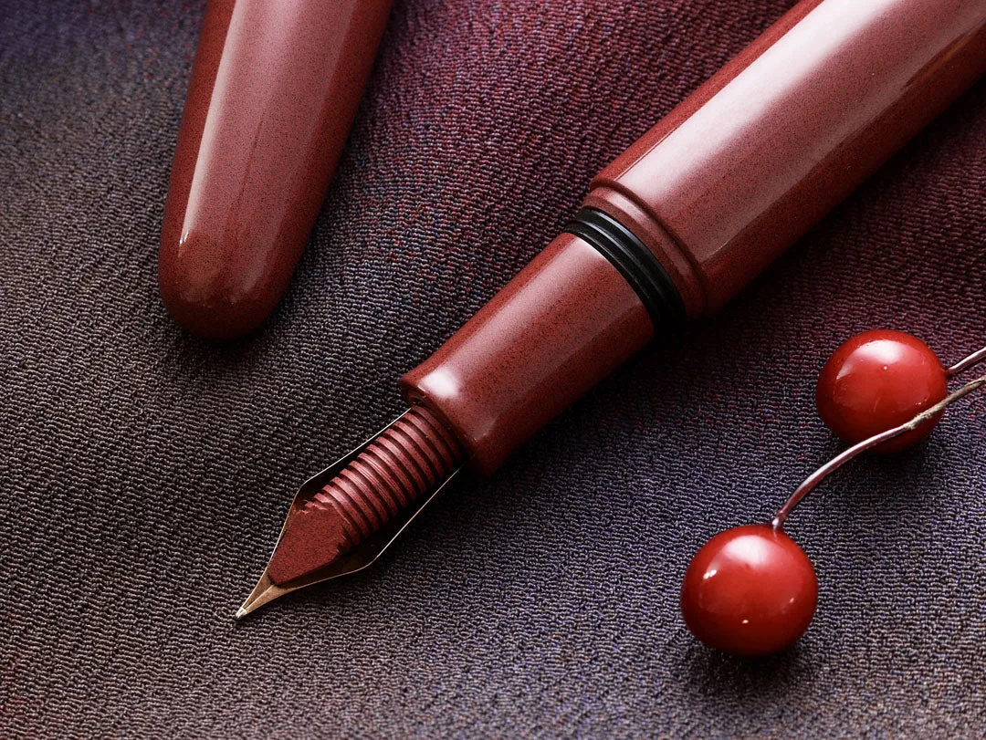 True Ebonite - Sand Red