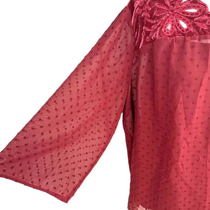 V-Neck Swiss Dot Top Plus Size Women's Blouses