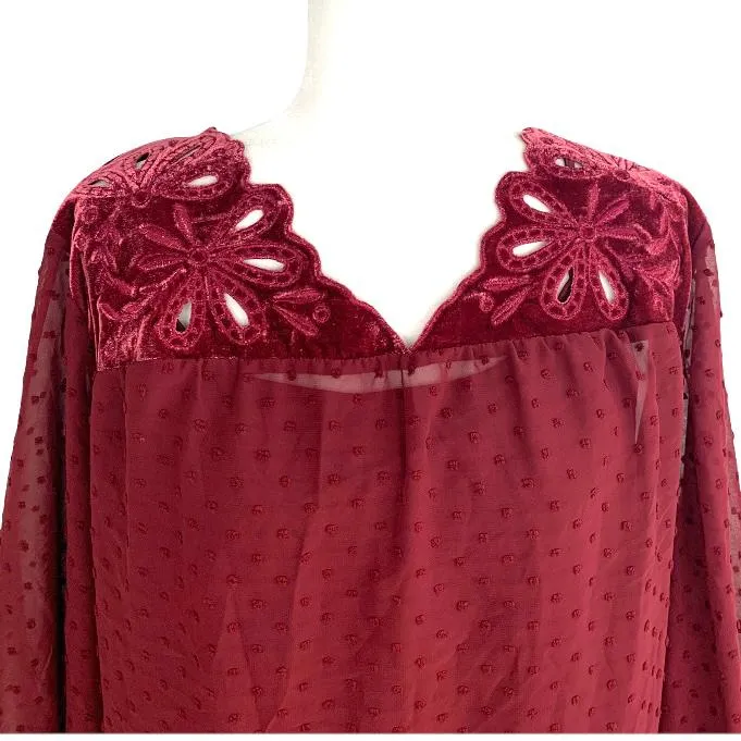 V-Neck Swiss Dot Top Plus Size Women's Blouses