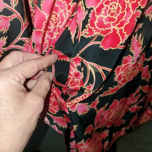 VICTORIA'S SECRET Collection Vintage Y2K Gold Label Blk/Red/Gold Kimono Robe S/M