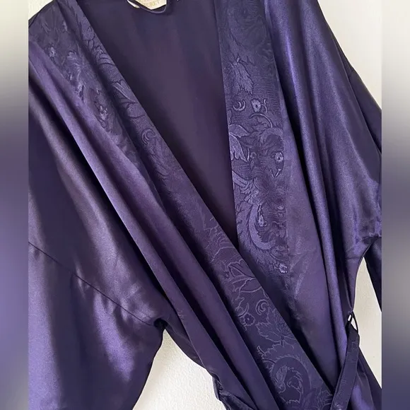 Victoria’s Secret Vintage Gold Label Satin Robe Floral Purple Kimono Sleeve