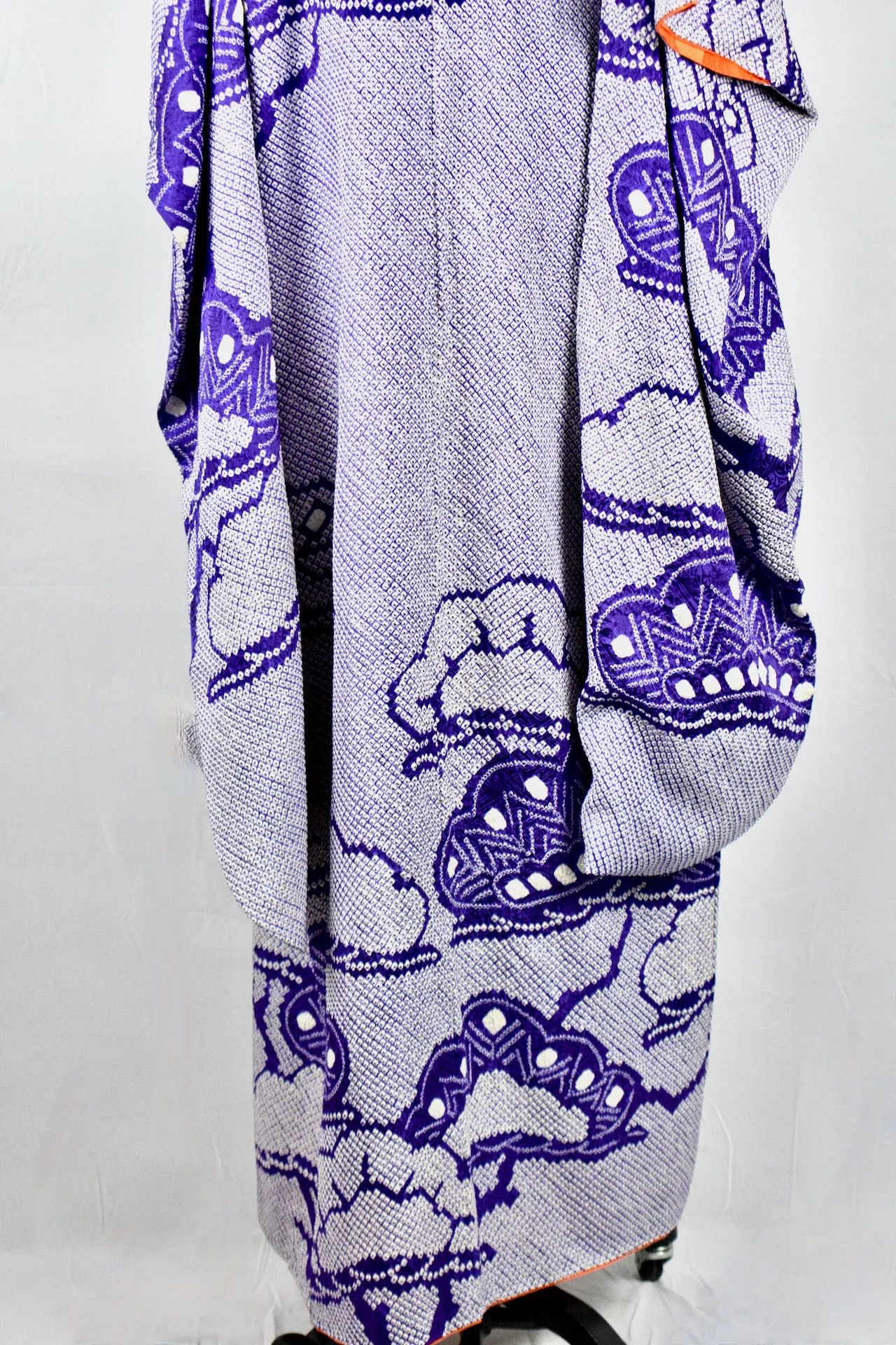 Vintage 1940's Purple Hand Threaded Silk Kimono Wrapper / OS