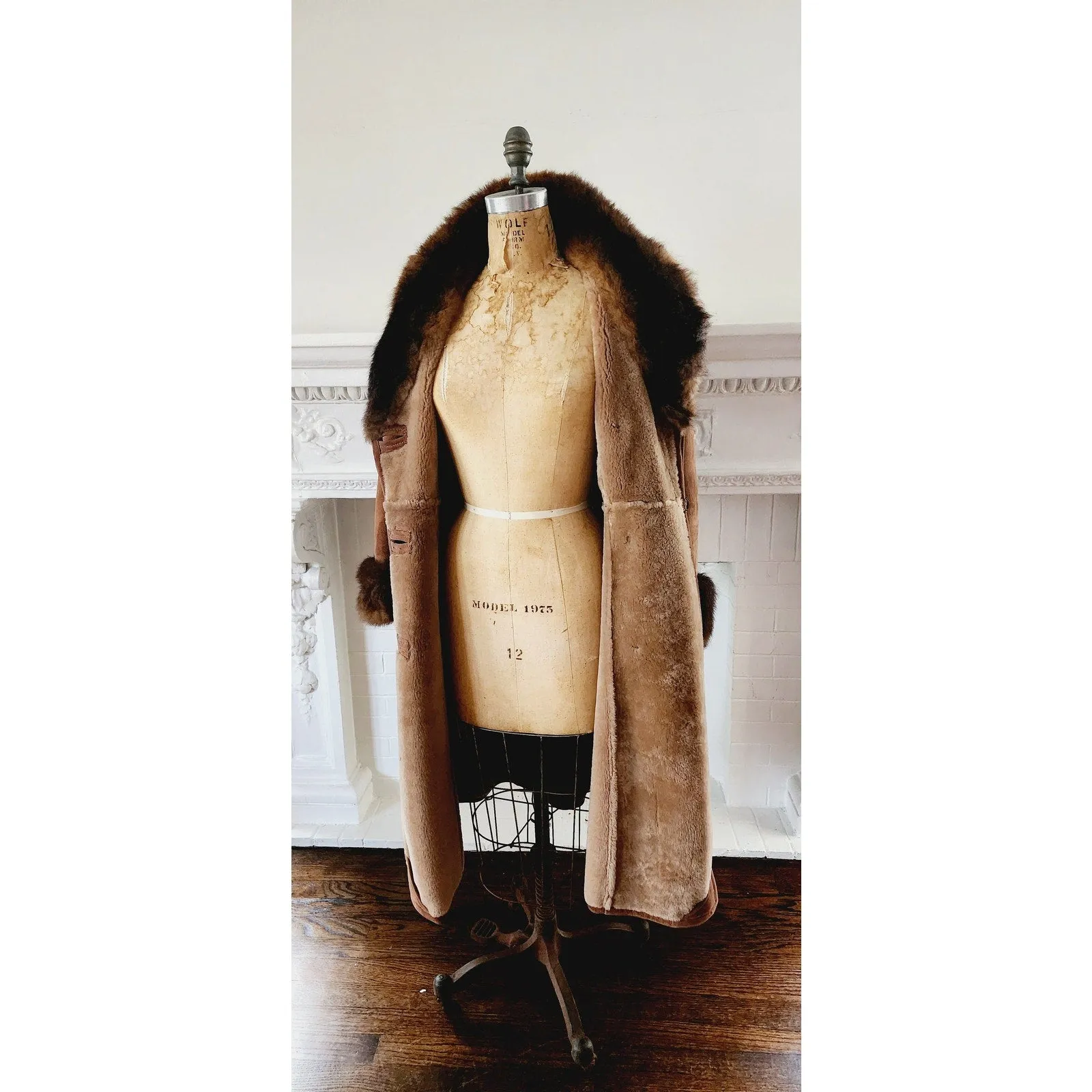 Vintage 70s Brown Suede Afghan Coat Shearling Lined Collar Cuffs Petite