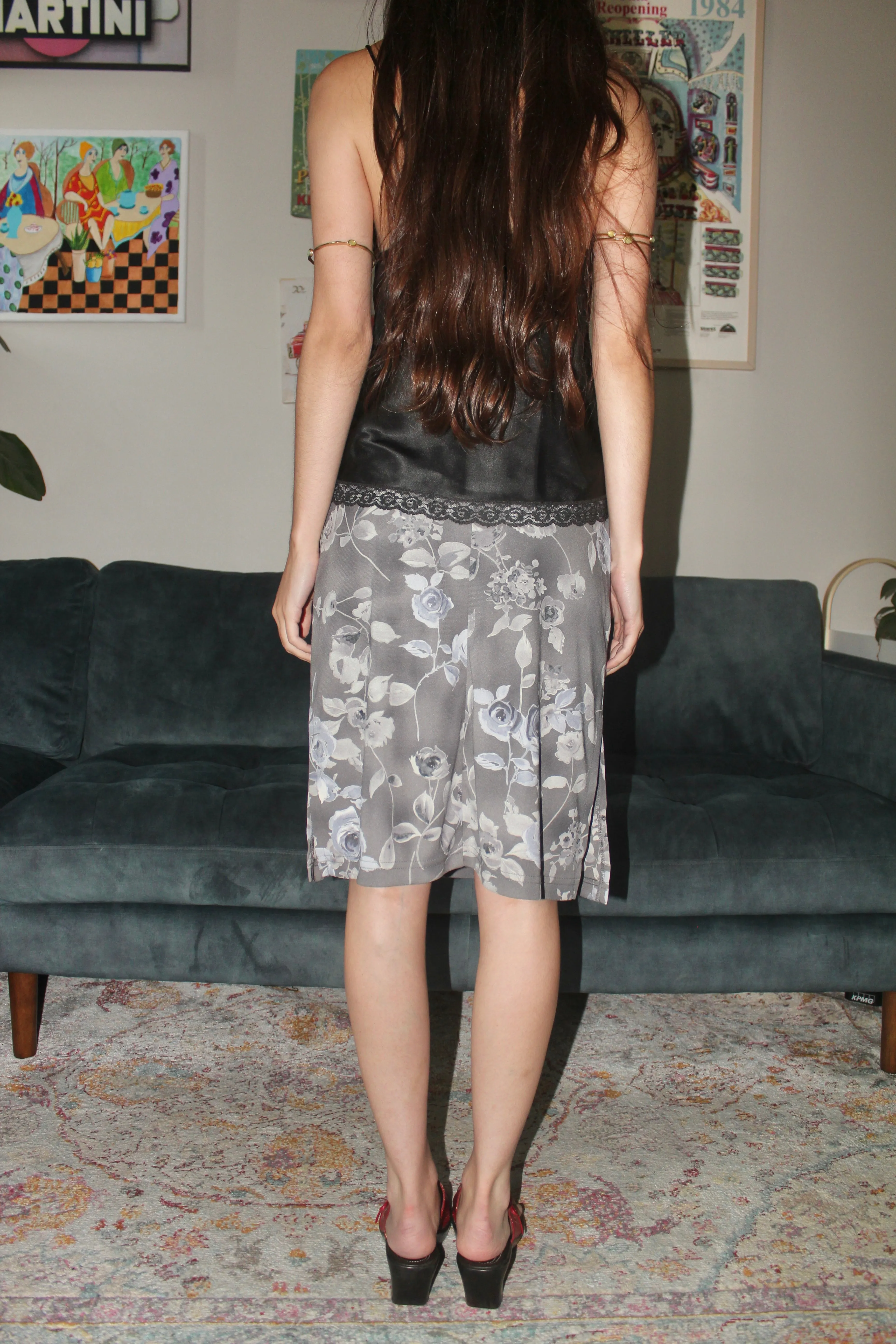 Vintage 90s Greyscale Floral Midi Skirt (S/M)