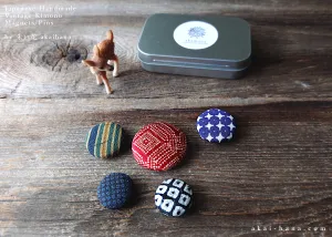 Vintage Kimono Magnets in Metal Tin Box, Set of 5 ⦿mgvk0009