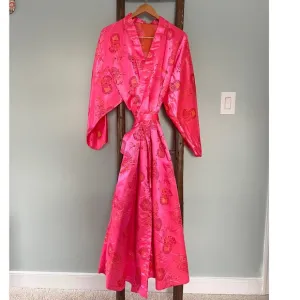 Vintage Kimono Robe Mommy Embroidered Floral Print Hot Pink One Size