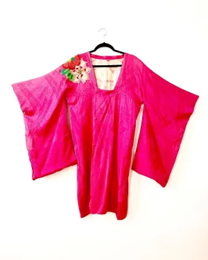 Vintage Kimono with needlework on shoulder