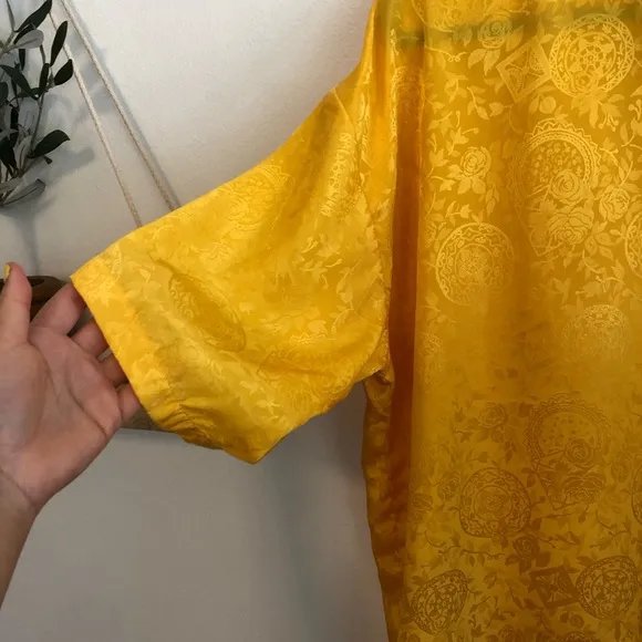 Vintage Victoria’sSecret kimono