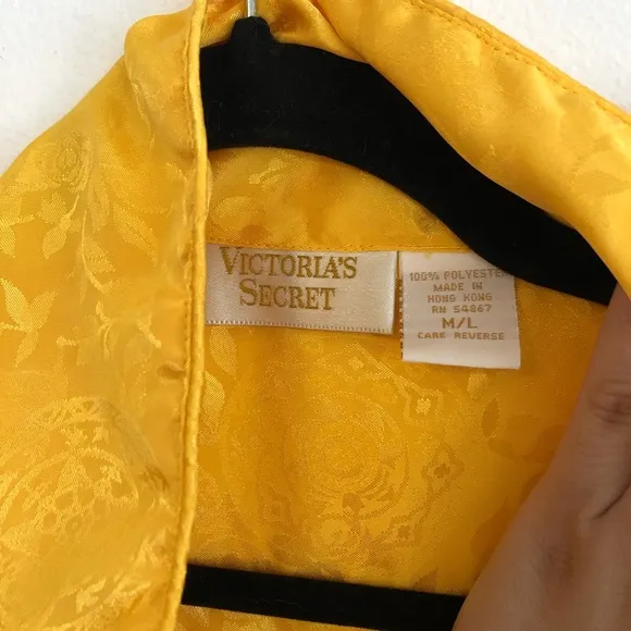 Vintage Victoria’sSecret kimono