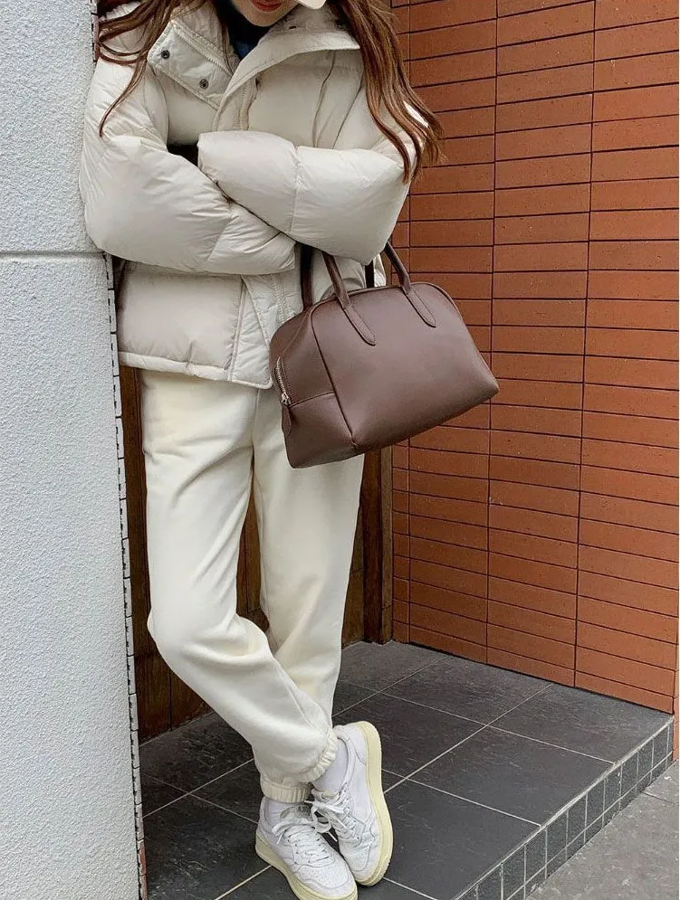 Women's Quilted Puffer Jacket with Windproof Features and Slash Pockets