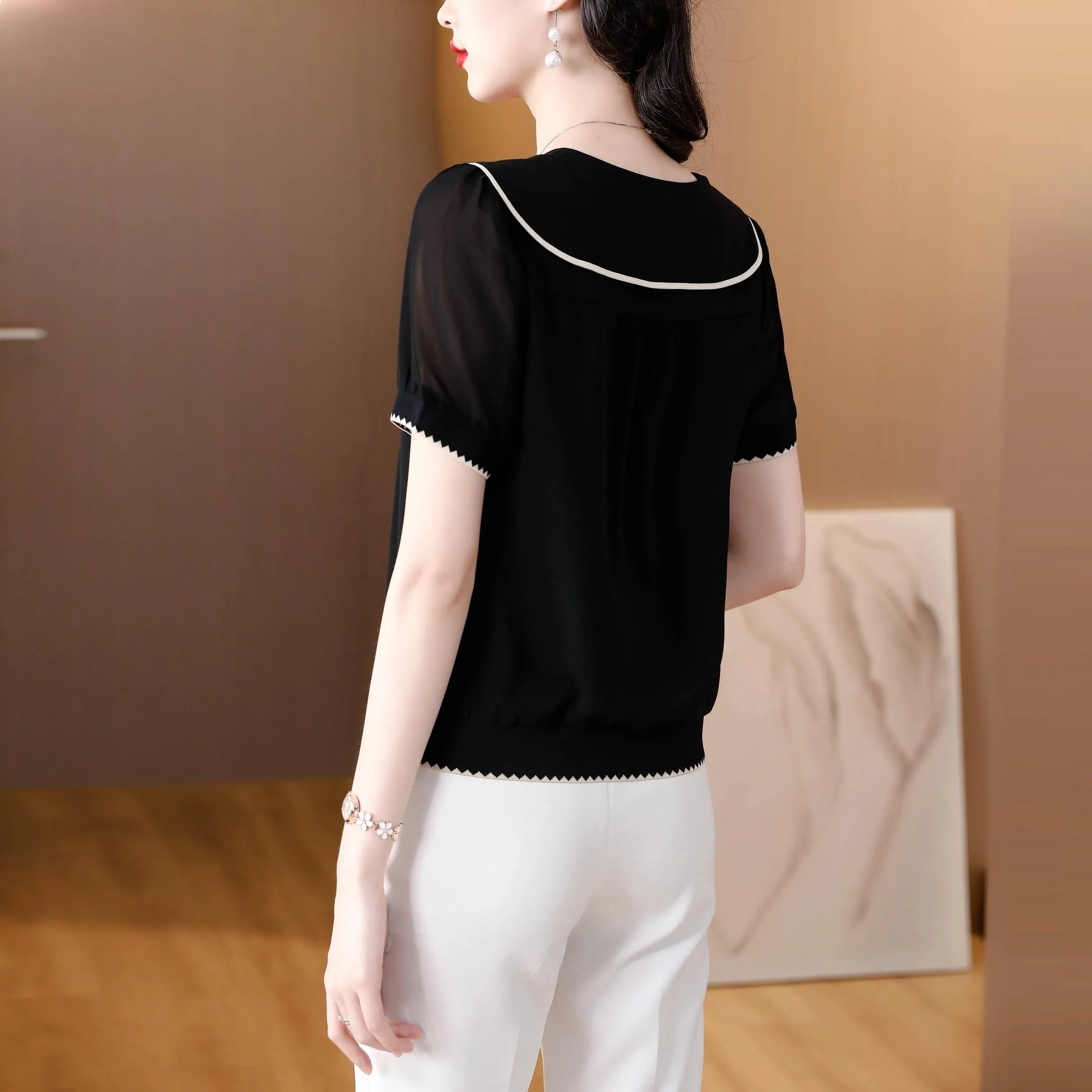 Women's Relaxed-Fit Chiffon Blouse with V-Neck Design